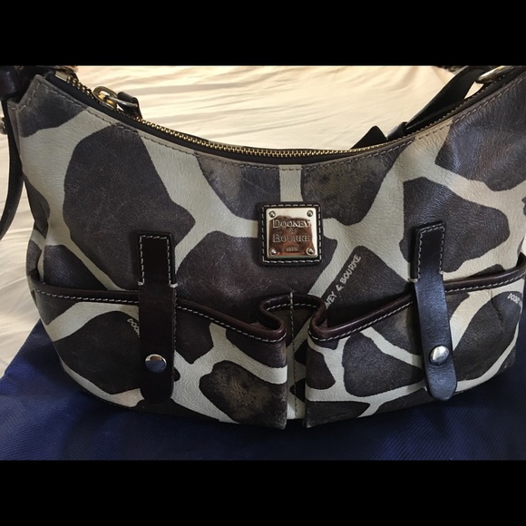 Dooney & Bourke purse - Picture 1 of 3